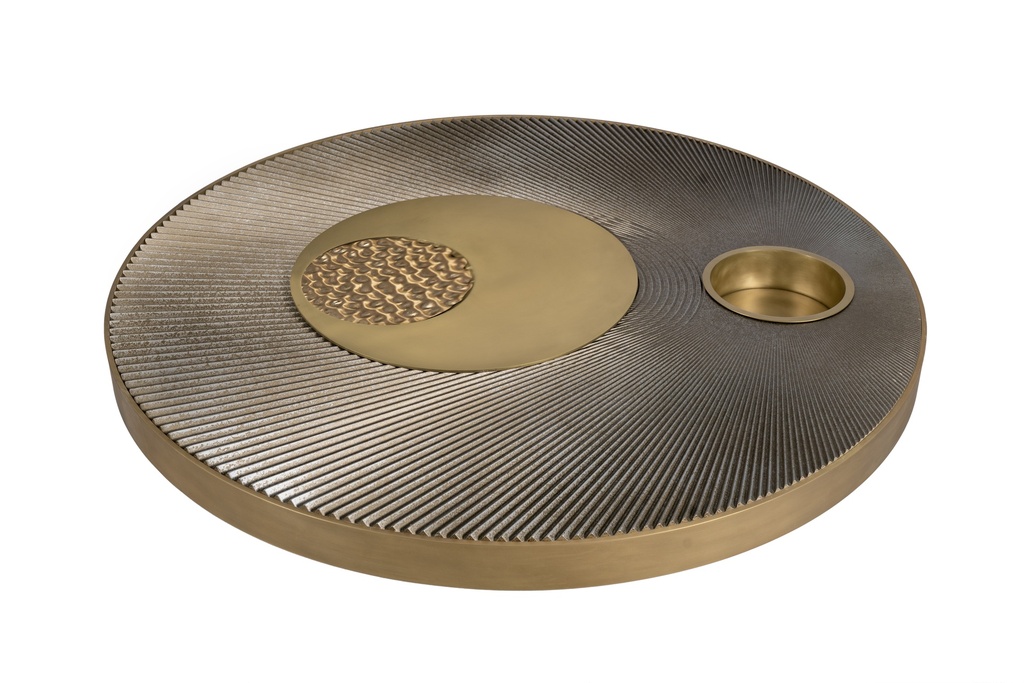 Coffee Table 
Ss 304 Electroplated With Cnc In Liquid Metal Finish With Oak Base