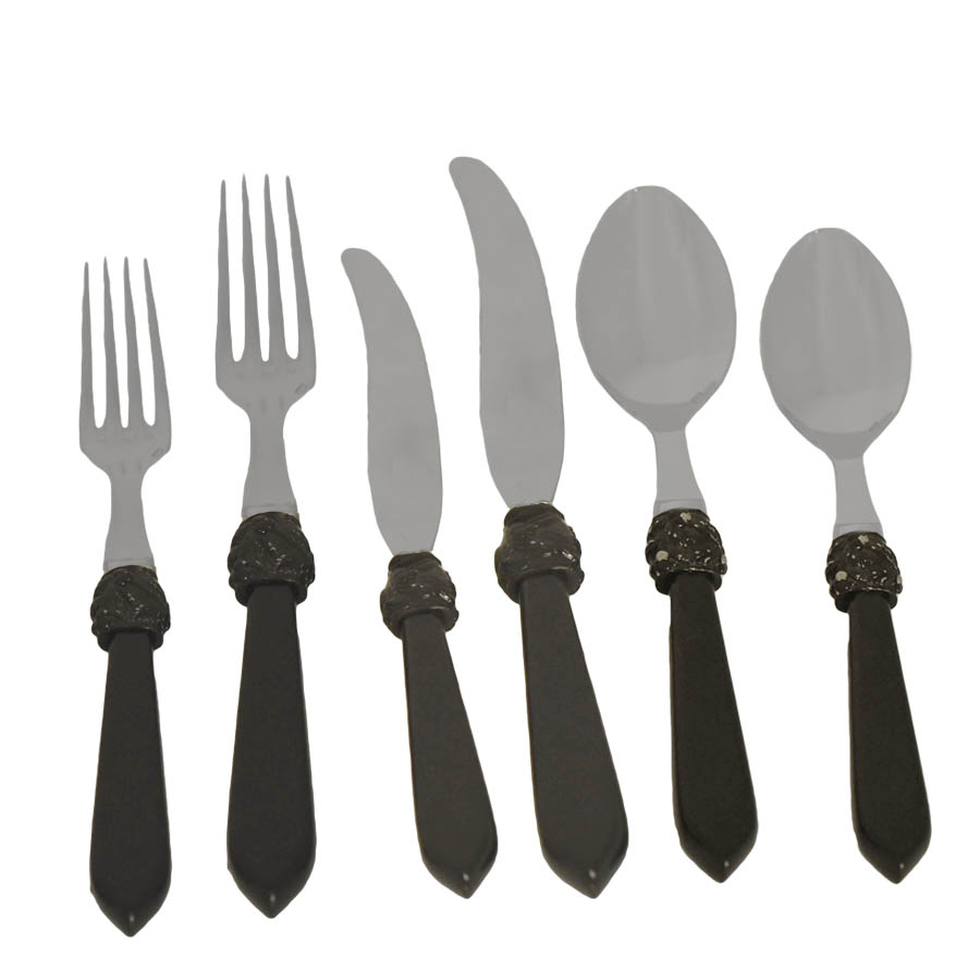 S/6 Holly Black Place Setting