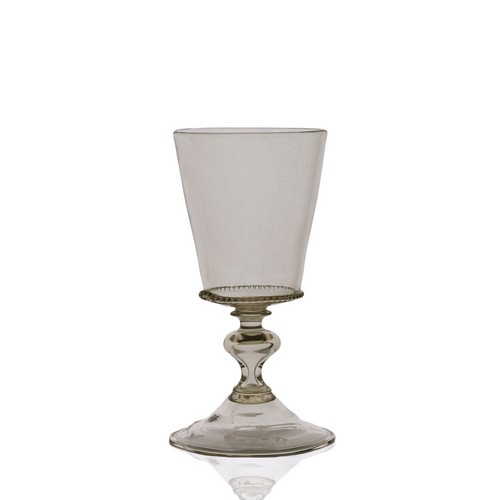 [101002160] Step Wine Glass Medium (Chartreuse,20x21.5H, Glass)