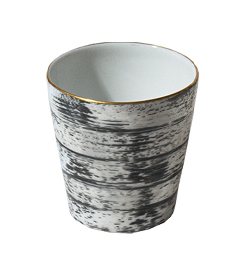 [101002504] Gobelet, Small Agate Monochrome
Dia5.8 Cm H. 6.0 Cm V. 9.0 Cl V. 0.06 G (130x67x92 H cm, Table top & Circles: Walnut wood with matt finish. Legs: Version 2 - Metal effect** Ref. Brass brushed with gloss finish)